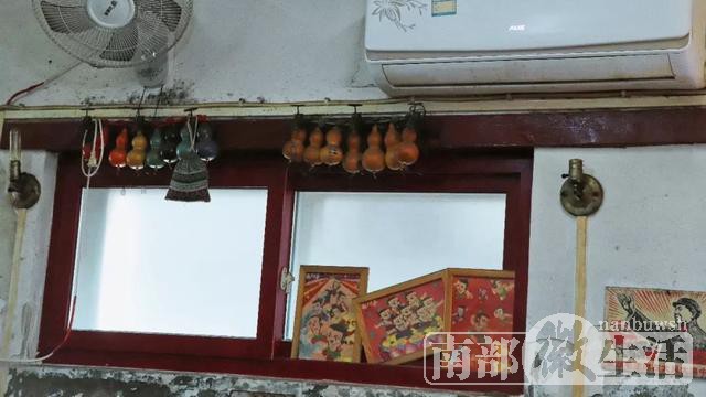 葫芦娃的爷爷在北京开了火锅店，桌桌爆满，等位几小时！