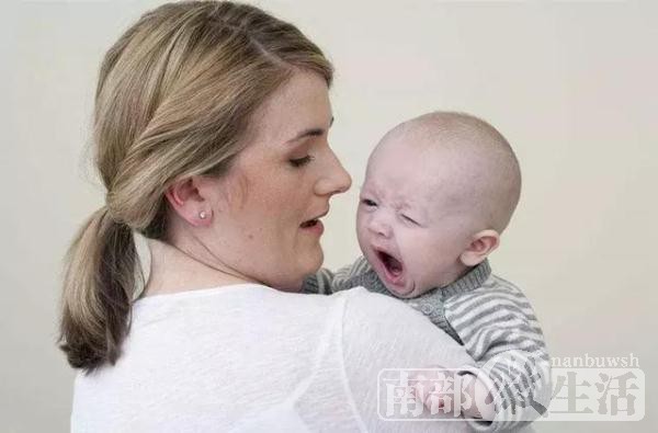 好孕妈妈提醒：别把宝宝抱成“歪脖子”！