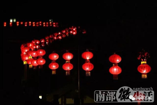 昨日，第二届落下闳春节文化博览会开幕式暨阆苑仙葩迎春灯会顺利举行！
